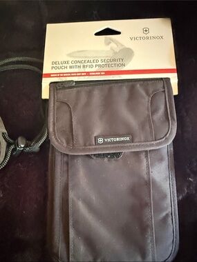 Victorinox Deluxe Concealed Security Pouch with RFID Protection - Black